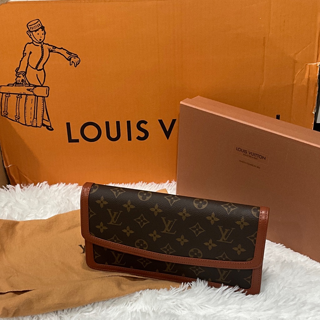 Louis Vuitton Pochette Dame 26